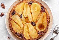 Perfect Pear Upside-Down Cake Recipe for Fall Desserts