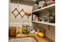 Create a Farmhouse Pantry You’ll Love: Stylish Storage Ideas