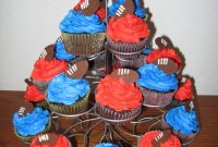 Stadium-Style Football Cupcakes: Game Day Decorating Ideas