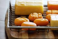 Smoked Cheddar Cheese: Flavorful Uses, Pairings, and Buying Guide