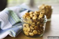 Make-Ahead Honey Chipotle Oyster Crackers Recipe
