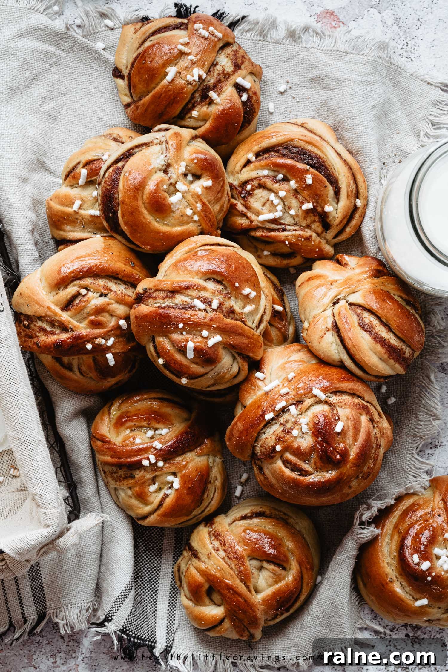 Cinnamon cardamom buns recipe