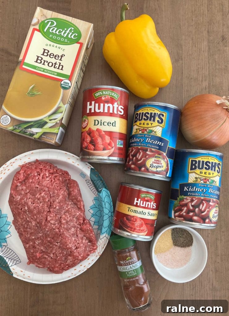 Classic Stove-Top Mom’s Chili Recipe for Weeknight Dinners 4 ground beef, tomatoes, kidney beans, pepper, onion, broth and spices
