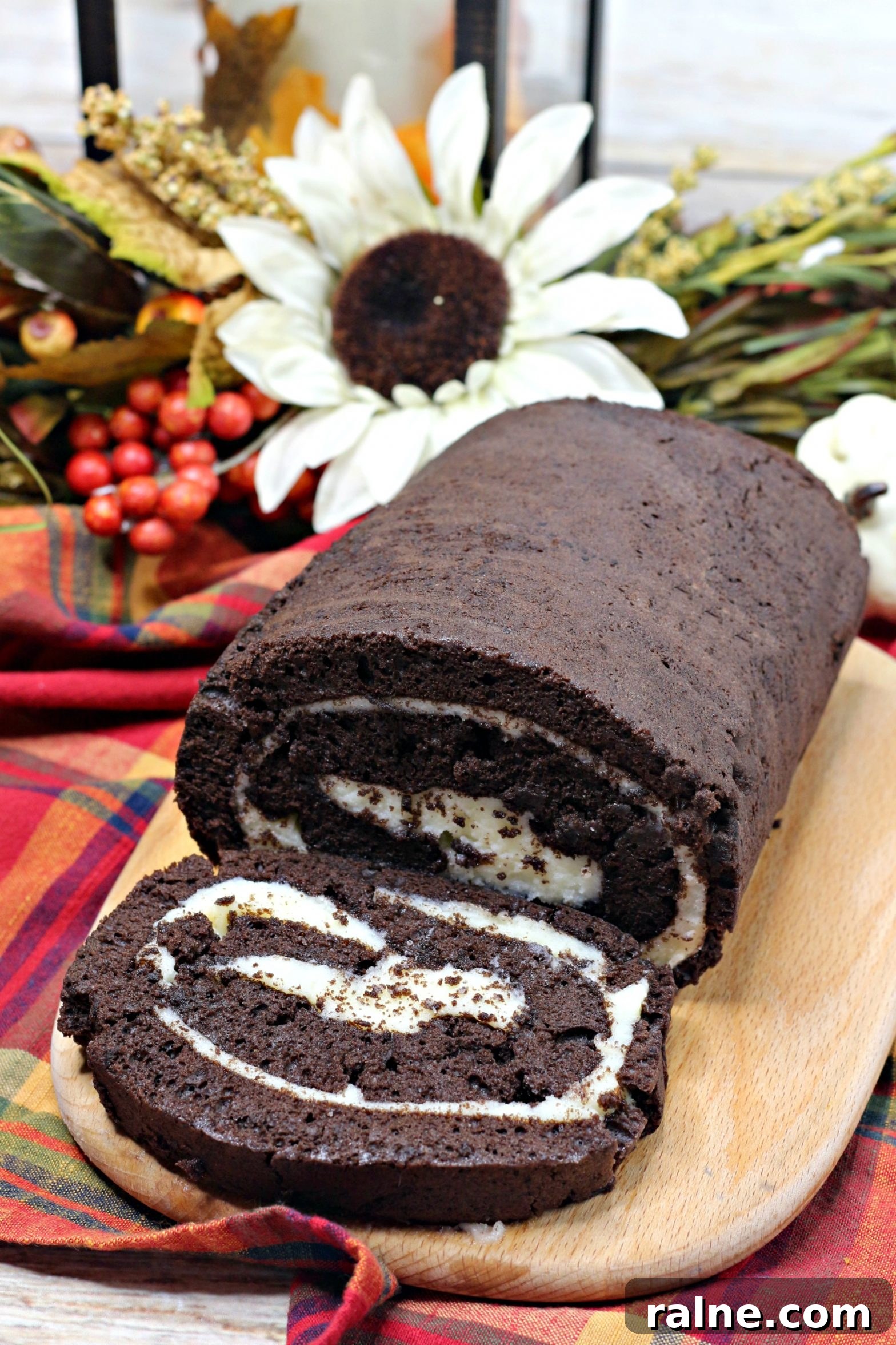 Chocolate Pumpkin Spice Roll Cake Recipe 2 img 137 1