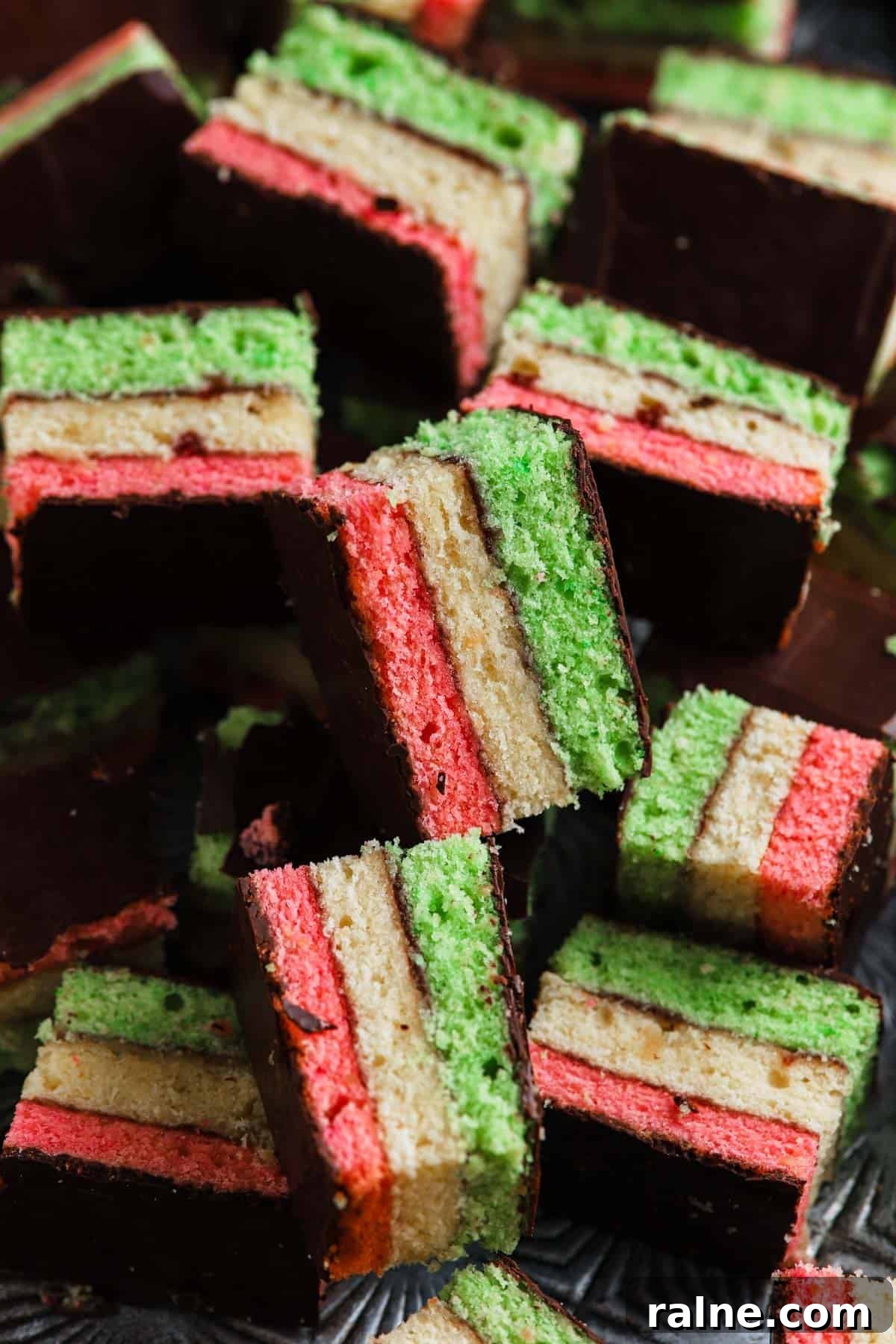 Italian rainbow cookies 