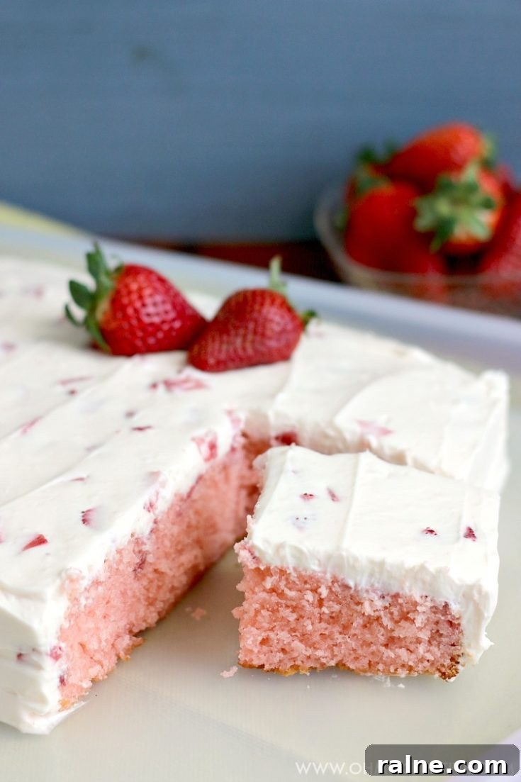 Strawberry Cake With Whipped Cream Cheese Frosting