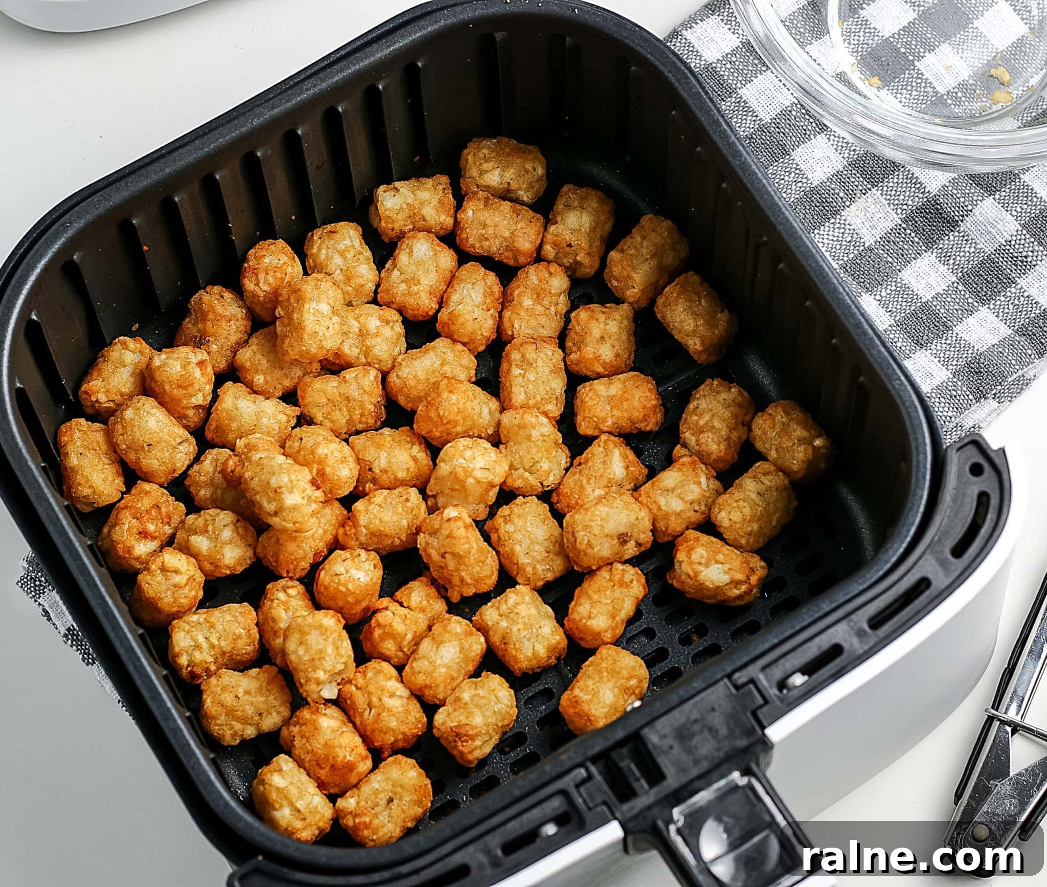 Crispy Air Fryer Tater Tots in Minutes 4 air fryer tater tots