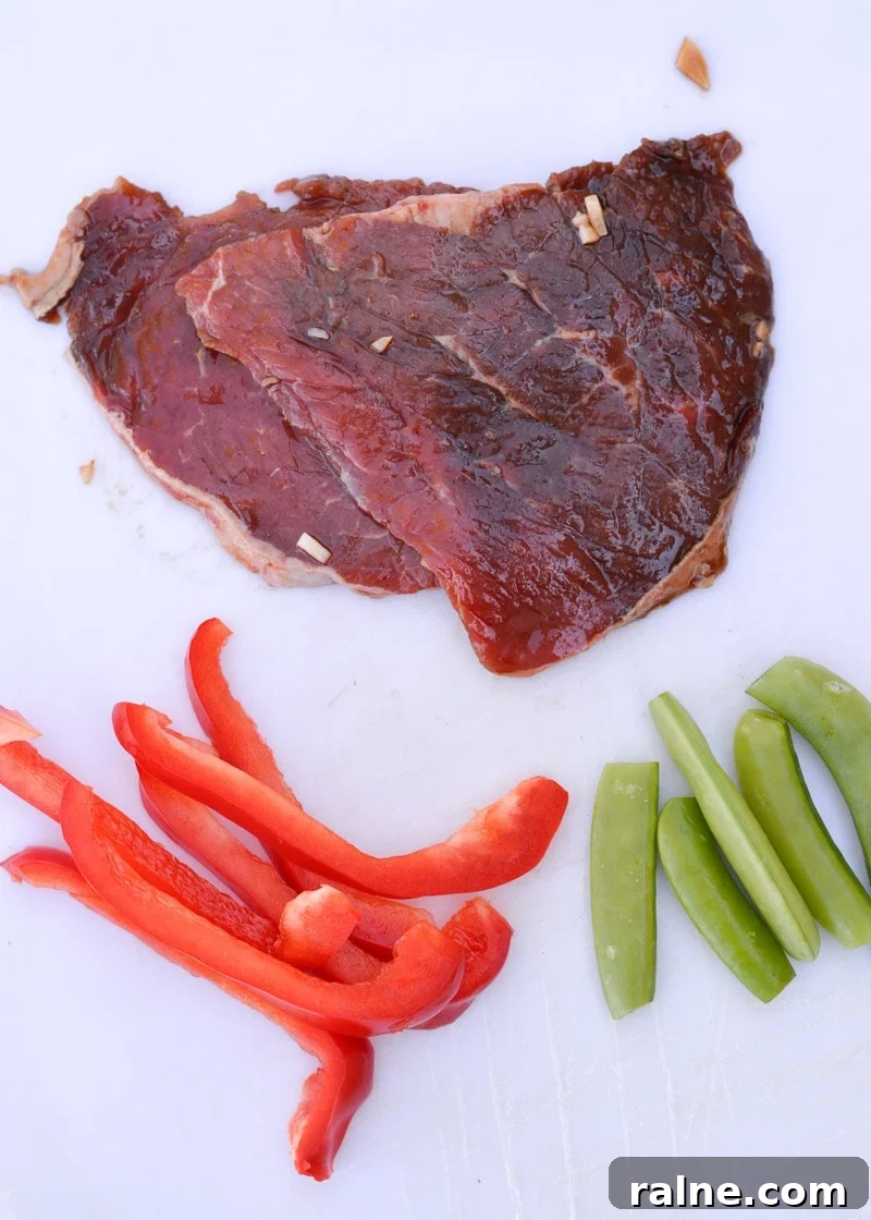 Try these Keto Asian Steak Rolls for a delicious dinner tonight! This colorful dish are could be served as an entrée, a side dish, or serve them up as a fun appetizer at your next party!