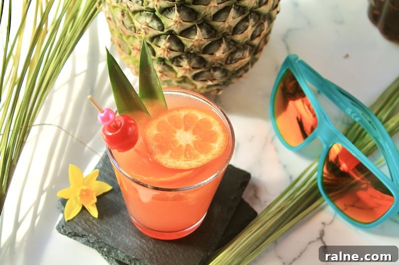 Pineapple Vodka Summer Cocktail: Tropical Fruity Drink Recipe 5 easy summer tropical drink