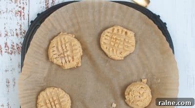 Crispy Air Fryer Peanut Butter Cookies: Quick Homemade Recipe 11 img 4998 10