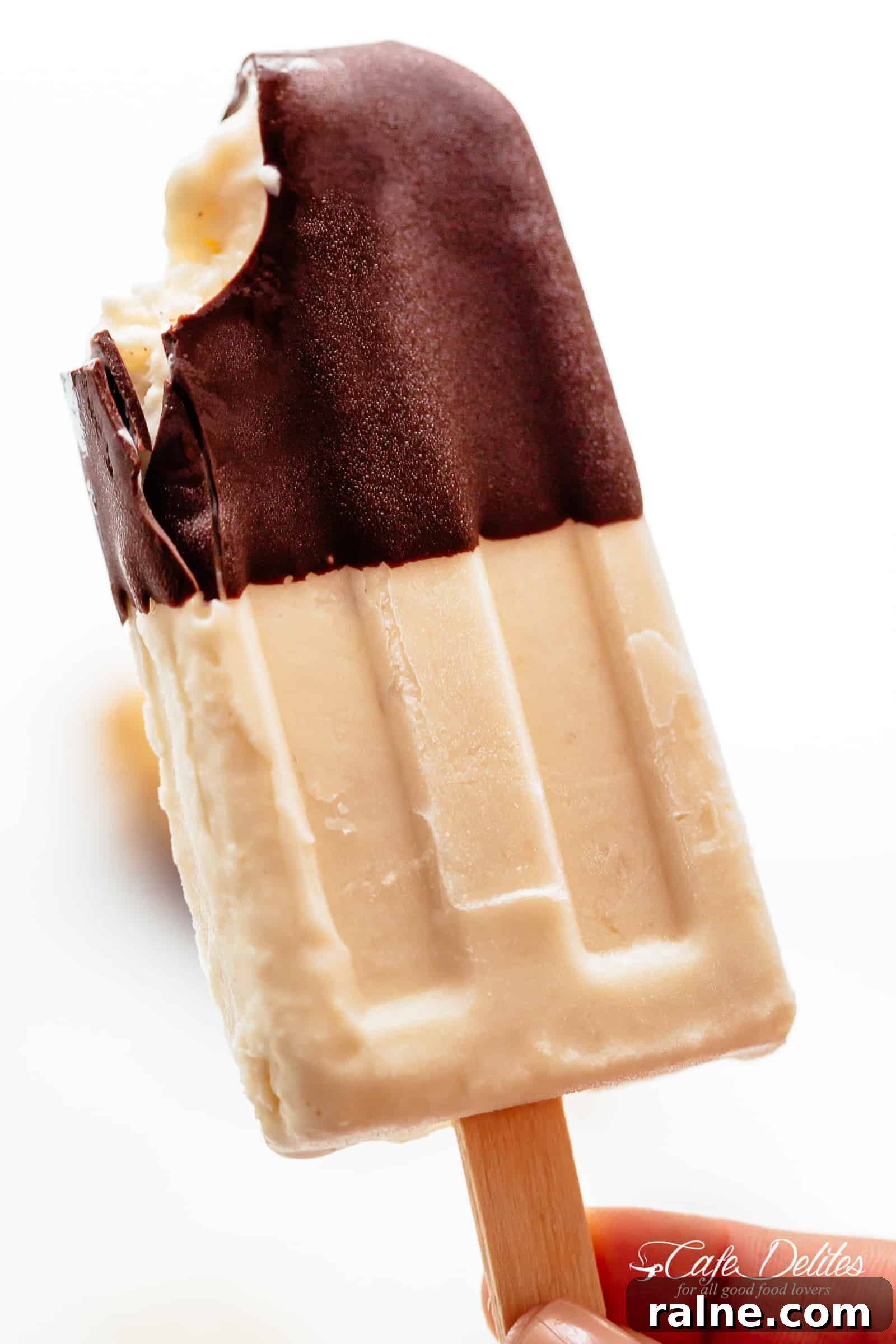 Creamy Banana Popsicle Recipe: 4-Ingredient Frozen Treat 2 Banana Popsicles with hint of peanut butter