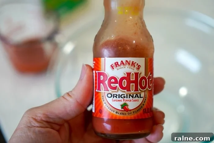 Top-Rated Dipping Sauces for Chicken Wings: Flavor Ideas and Pairings 3 hot sauce