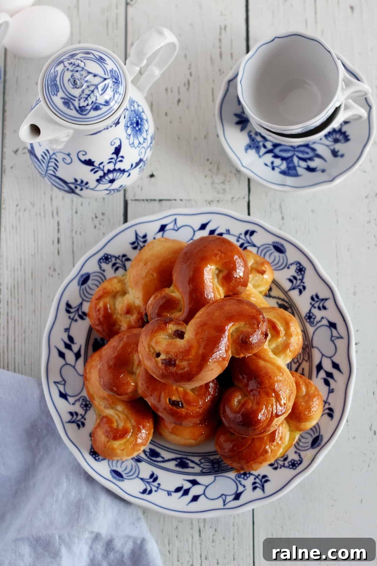 Easter Sweet Brioche Buns (Judas Ropes) 14 sweet pastry jidase