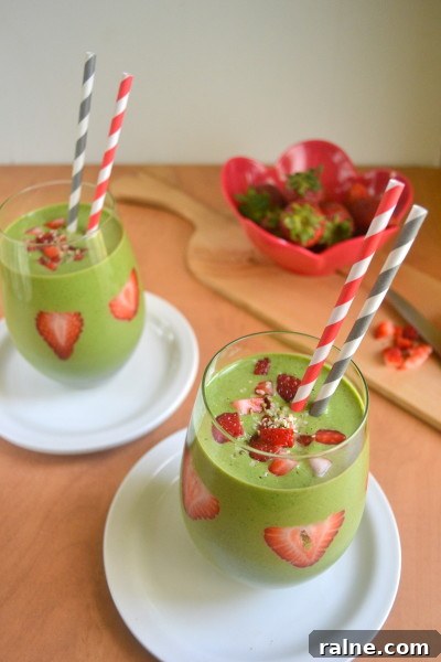 Strawberry Green Smoothie Strawberry Green Smoothie Image